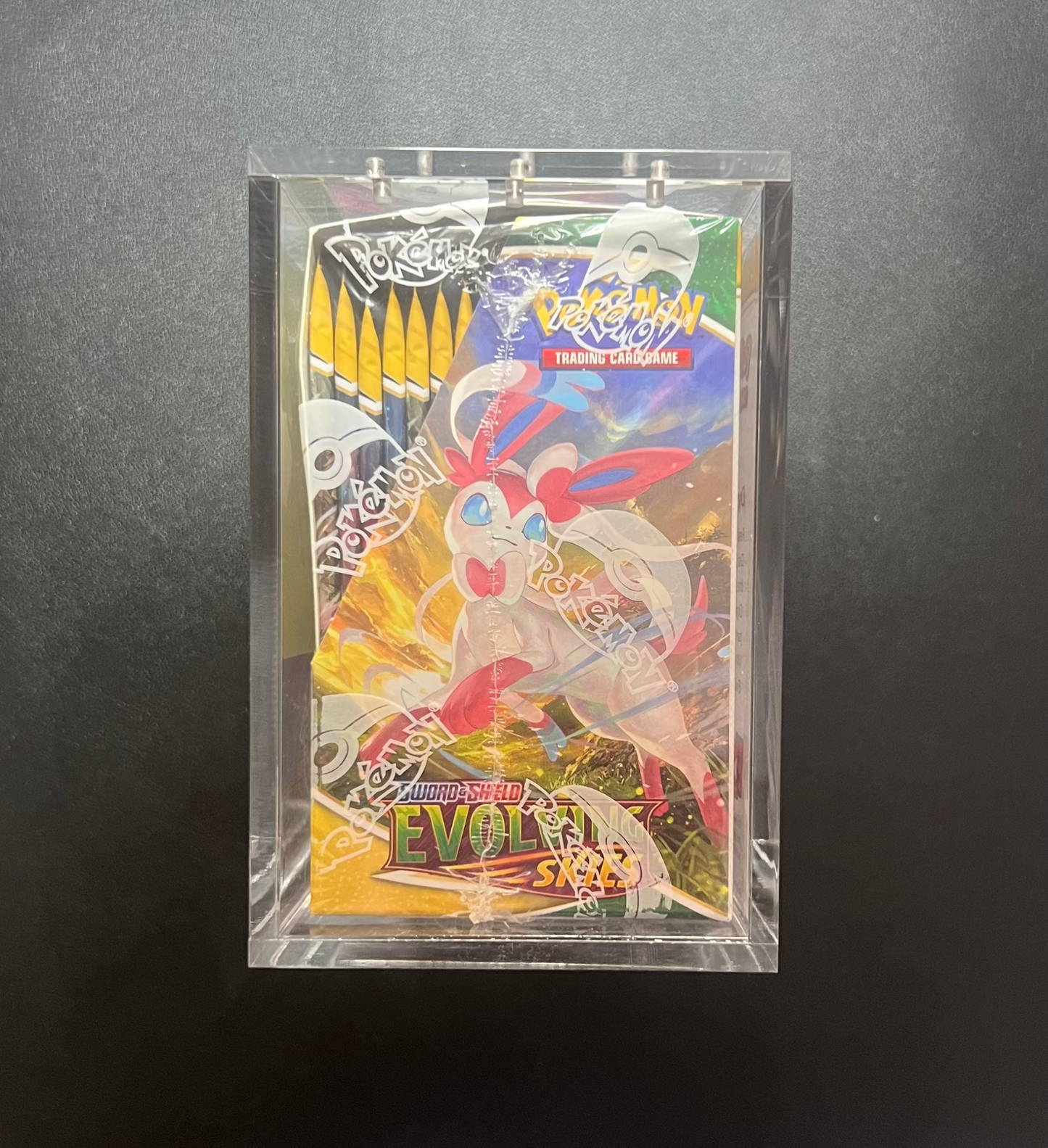 Pokemon TCG: Evolving Skies Booster Box (36 Packs)